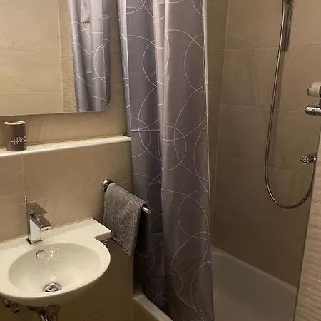 T24 - Ihr Mit Charakter Apartamento