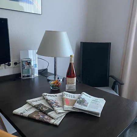 T24 - Ihr Mit Charakter * Sindelfingen