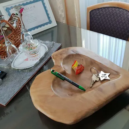 T24 - Ihr Mit Charakter * Sindelfingen